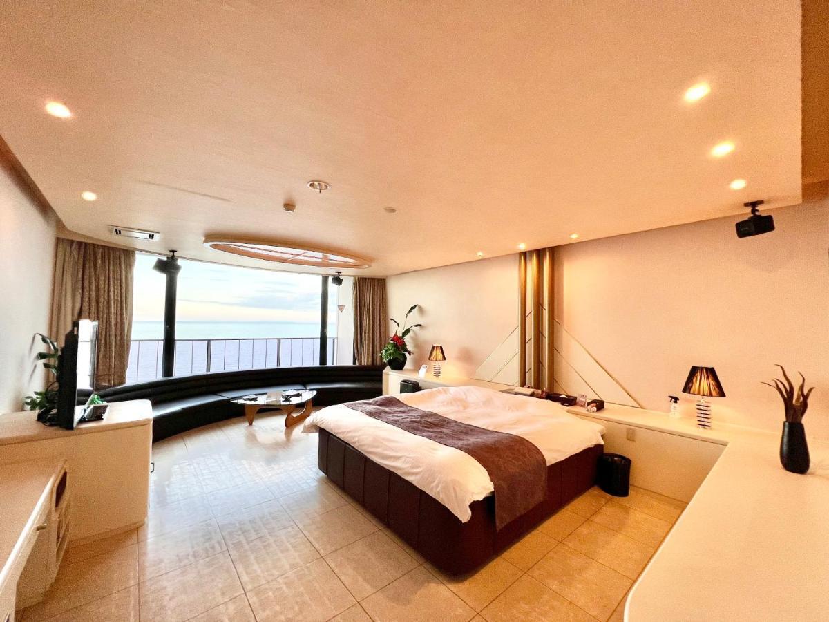 Sky Bali Style Beppu, Resort Love Hotel Zewnętrze zdjęcie